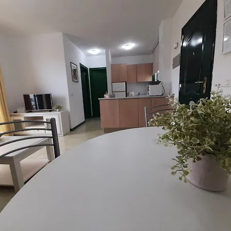 Apartament Parque Don Jose 389 *